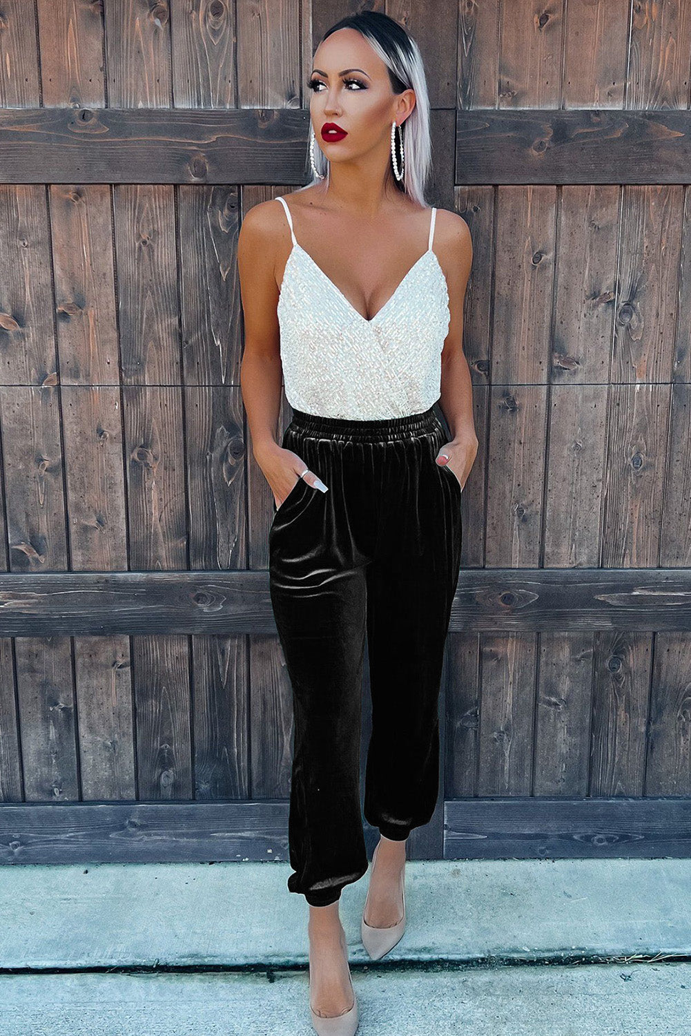 Zwarte velvet jogger met zakken en vintage look