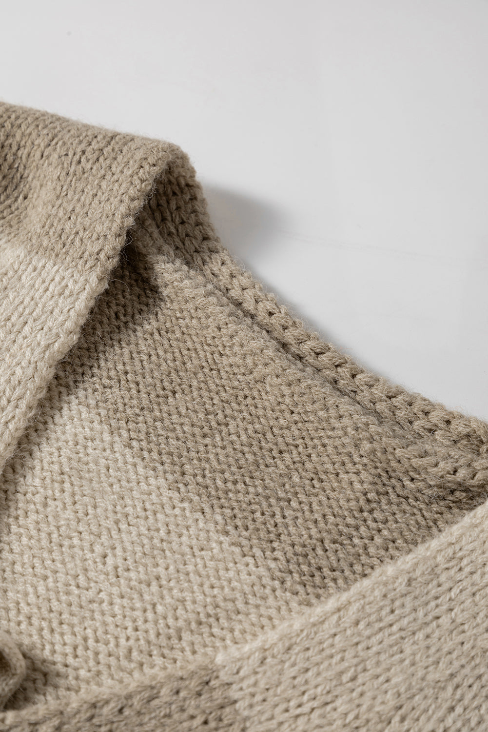 Khaki gestreept vest met colorblock en strikdetail